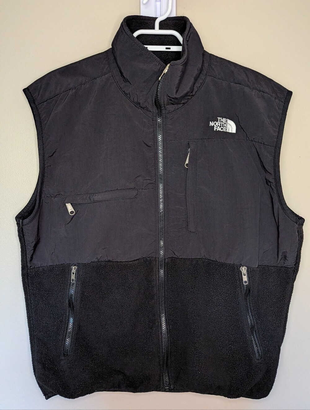 The North Face Black Men's Two-Texture Fleece Vest